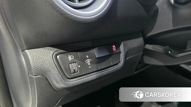 Kia The New K3 2nd generation 2023 Белый из Кореи, фото 3
