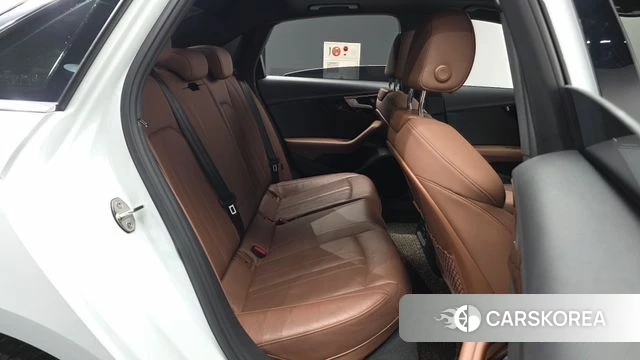 Audi A4 (B9) 2021 Белый из Кореи, фото 3