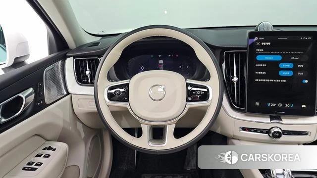 Volvo XC60 second Generation 2026 Белый из Кореи, фото 3