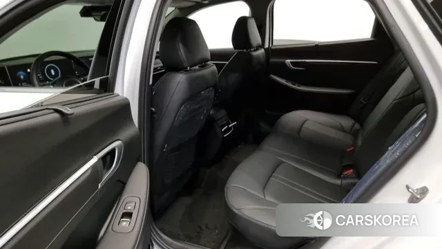 Hyundai Sonata D Edge Hybrid (DN8) 2024 Белый из Кореи, фото 3