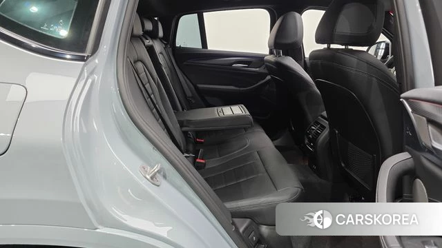 BMW X4 (G02) 2025 Серебристо-серый из Кореи, фото 3
