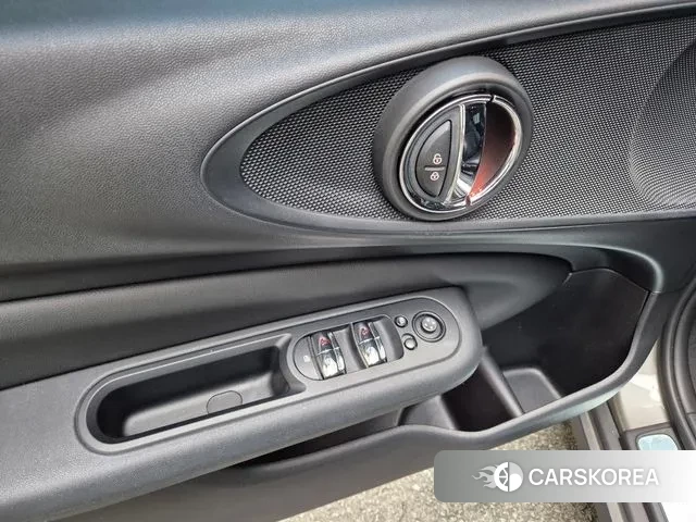 Mini Cooper Clubman 2020 Песочный из Кореи, фото 3