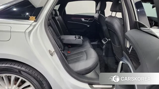 Audi A6 (C8) id 3226156 из Кореи 3