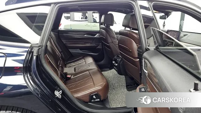 BMW 6 Series GT (G32) 2021 Черный из Кореи, фото 3