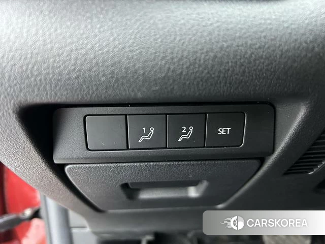 Mazda CX-30 2021 Красный из Китая, фото 3