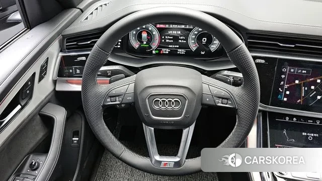 Audi Q8 (4M) 2023 Черный из Кореи, фото 3