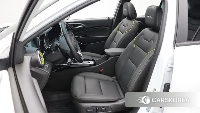 Chevrolet (GM Daewoo) Trax Crossover 2024 Белый из Кореи, фото 3