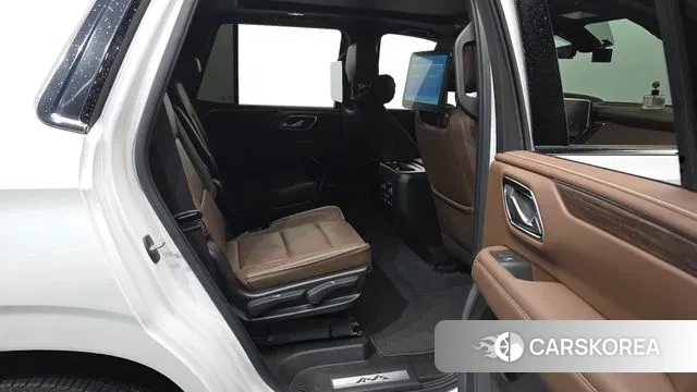 Chevrolet (GM Daewoo) Tahoe 2022 Белый из Кореи, фото 3