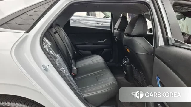 Hyundai The New Avante Hybrid (CN7) 2025 Белый из Кореи, фото 3