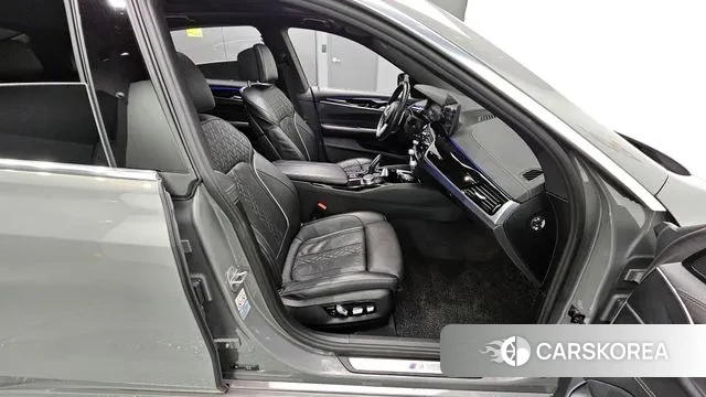 BMW 6 Series GT (G32) 2021 Серый из Кореи, фото 3