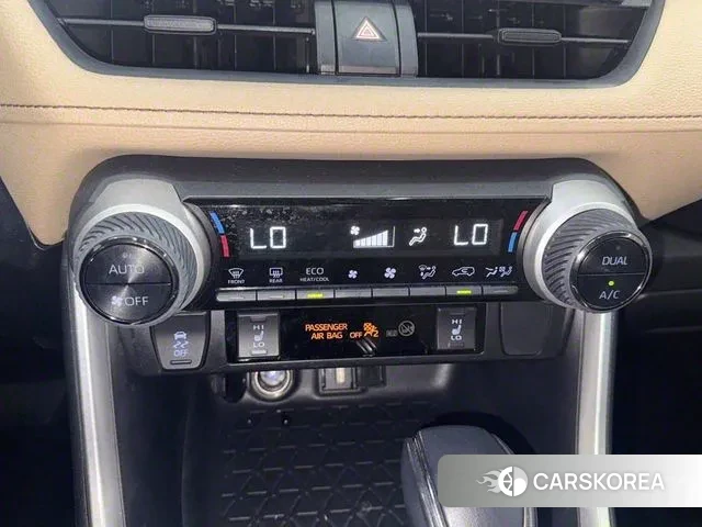 Toyota RAV4 5th Generation 2022 Белый из Кореи, фото 3