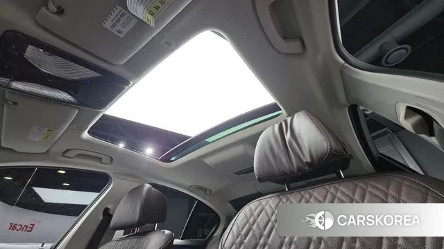 BMW 5 Series (G30) 2018 Белый из Кореи, фото 3