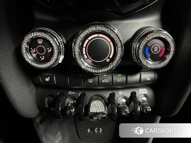 Mini Cooper D 2018 Жемчужный цвет из Кореи, фото 3