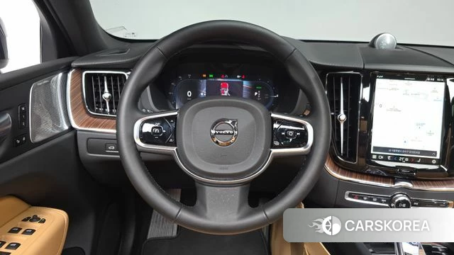Volvo XC60 second Generation 2024 Синий из Кореи, фото 3