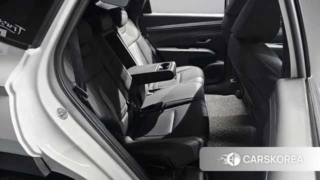 Hyundai Tucson (NX4) 2023 Белый из Кореи, фото 3