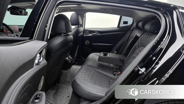 Kia Stinger Meister 2023 Черный из Кореи, фото 3