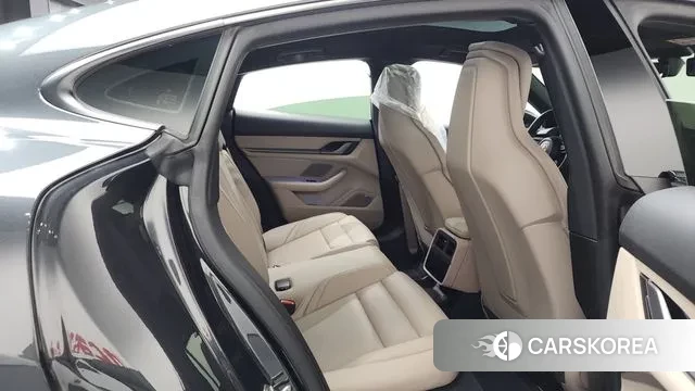 Porsche Taycan 2024 Серый из Кореи, фото 3