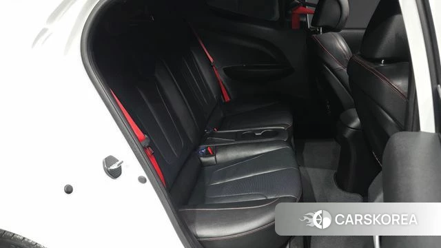 Hyundai Veloster (JS) 2018 Белый из Кореи, фото 3