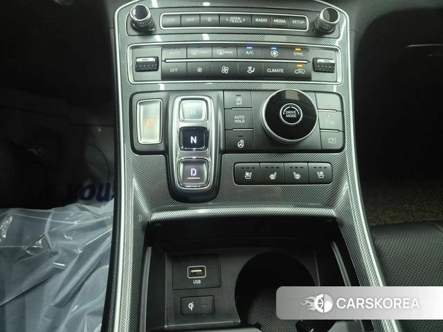 Hyundai The New Santa Fe 2022 Белый из Кореи, фото 3