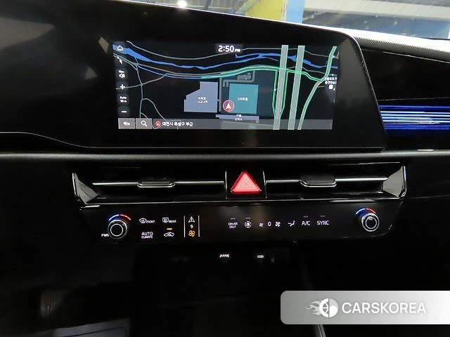 Kia Di Ol Nu Niro 2022 Белый из Кореи, фото 3