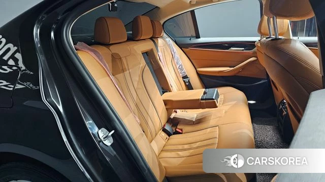 BMW 5 Series (G30) 2019 Черный из Кореи, фото 3