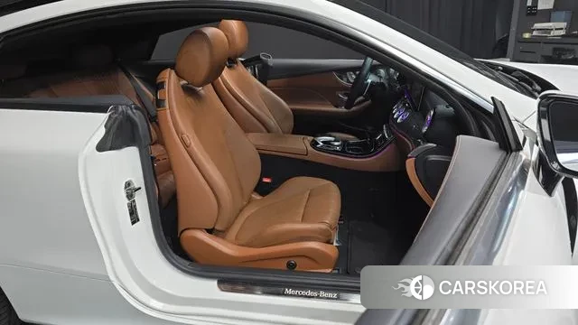 Mercedes-Benz E-Class W213 2018 Белый из Кореи, фото 3