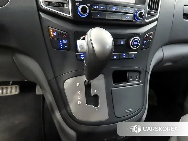 Hyundai The New Grand Starex 2018 Белый из Кореи, фото 3