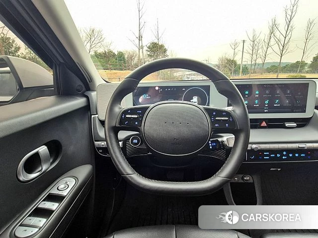 Hyundai Ionic 5 2024 Серебристо-серый из Кореи, фото 3