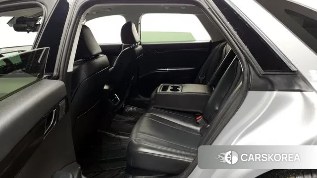 Hyundai Grandeur (GN7) 2023 Серебристо-серый из Кореи, фото 3