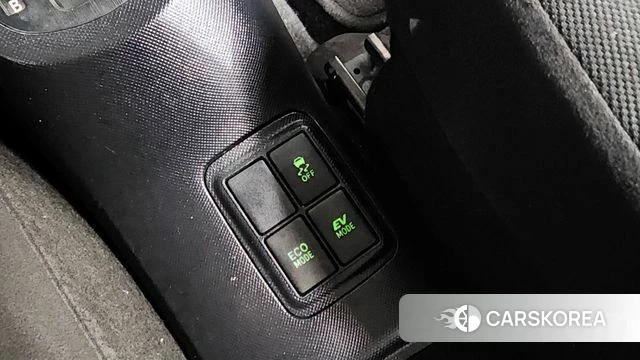Toyota Prius C 2018 Белый из Кореи, фото 3