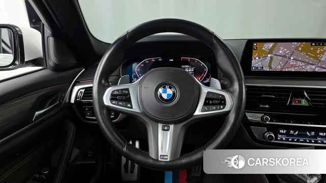 BMW 5 Series (G30) 2020 Белый из Кореи, фото 3