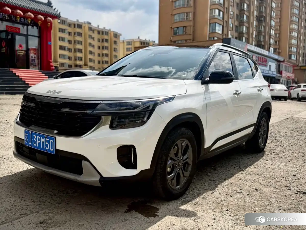 Kia Seltos 2024 Белый из Китая, фото 3