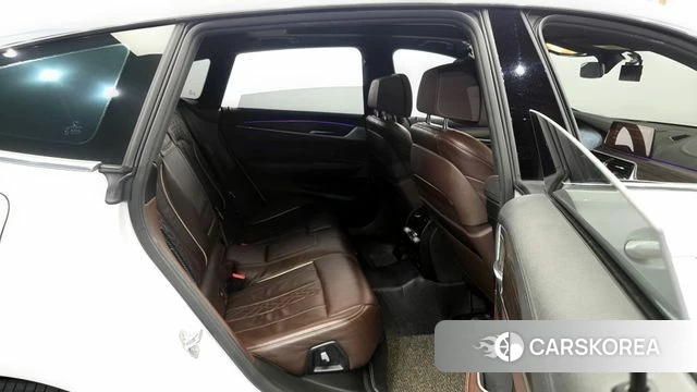 BMW 6 Series GT (G32) 2020 Белый из Кореи, фото 3