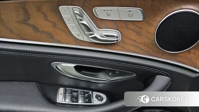 Mercedes-Benz E-Class W213 2020 Белый из Кореи, фото 3