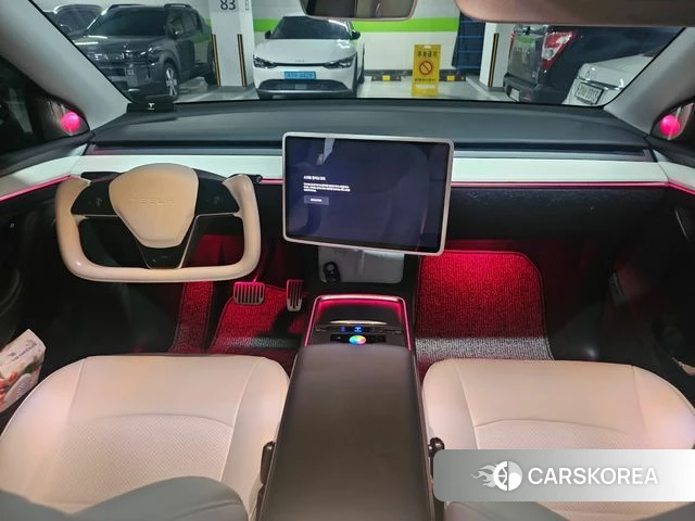 Tesla Model Y 2023 Белый из Кореи, фото 3