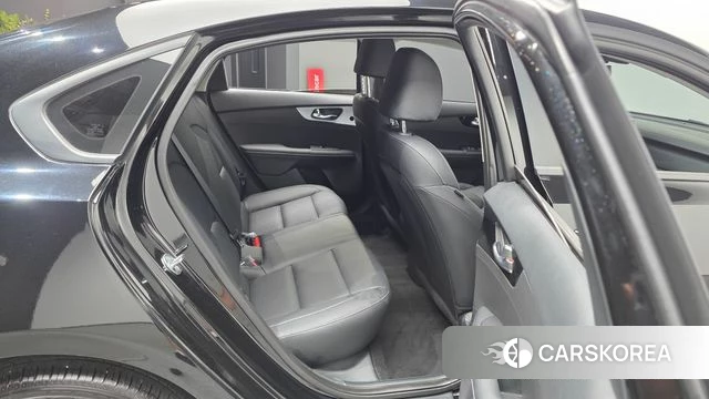 Kia The New K3 2nd generation 2024 Черный из Кореи, фото 3