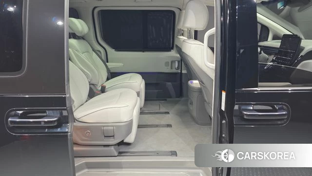 Hyundai Staria 2024 Черный из Кореи, фото 3