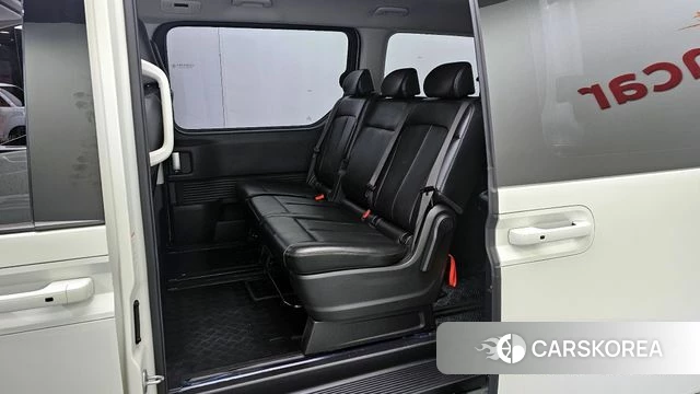 Hyundai Staria 2021 Белый из Кореи, фото 3