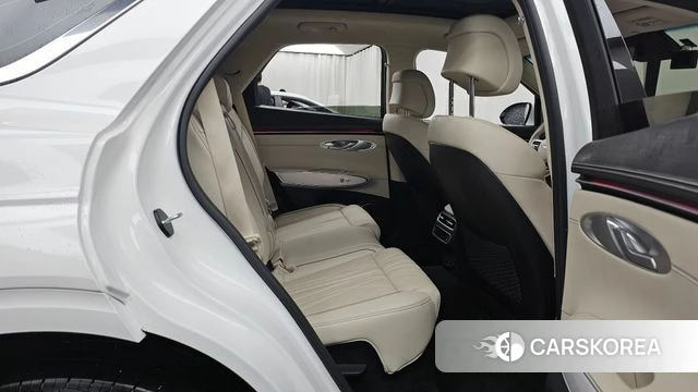 Genesis GV70 2024 Белый из Кореи, фото 3