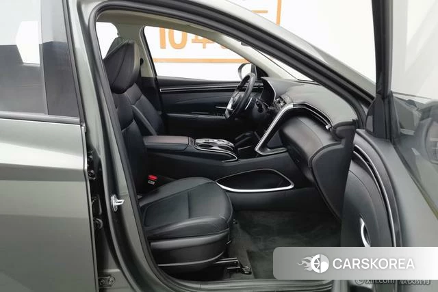 Hyundai Tucson 2021 Темно-серый из Китая, фото 3