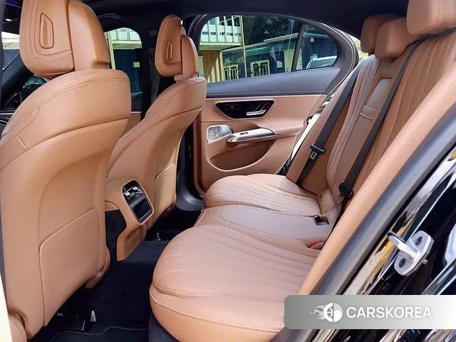 Mercedes-Benz E-Class W214 2024 Черный из Кореи, фото 3