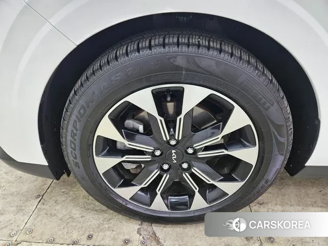 Kia Carnival 4th generation 2022 Жемчужный цвет из Кореи, фото 3