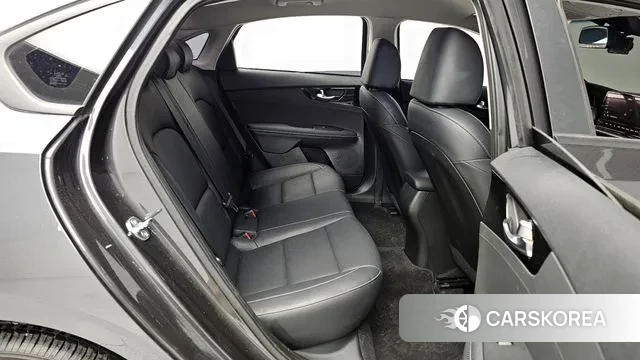 Kia The New K3 2nd generation 2022 Серый из Кореи, фото 3