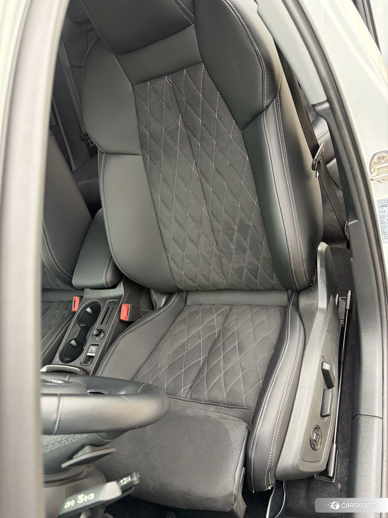 Audi A3 2023 Белый из Китая, фото 3