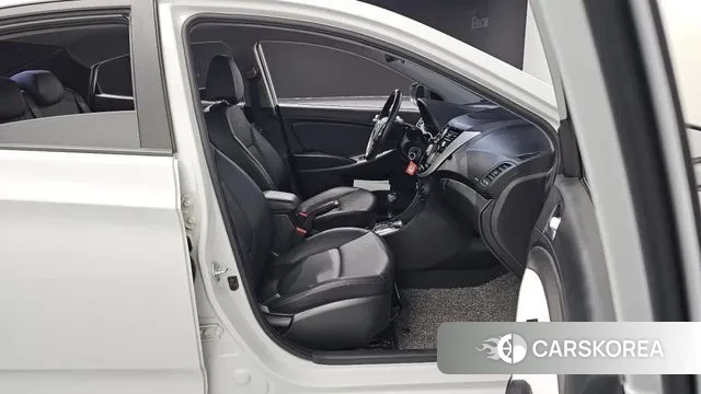 Hyundai Accent (New type) 2019 Белый из Кореи, фото 3