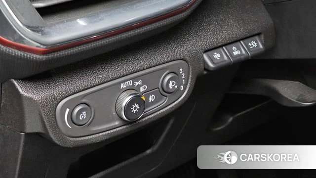 Chevrolet (GM Daewoo) Trailblazer 2023 Черный из Кореи, фото 3