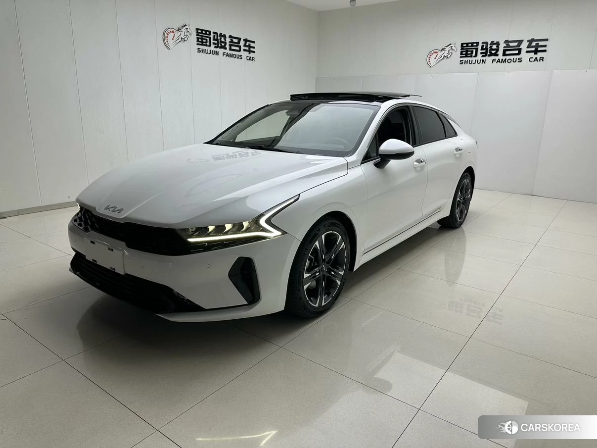 Kia K5 2021 Белый из Китая, фото 3