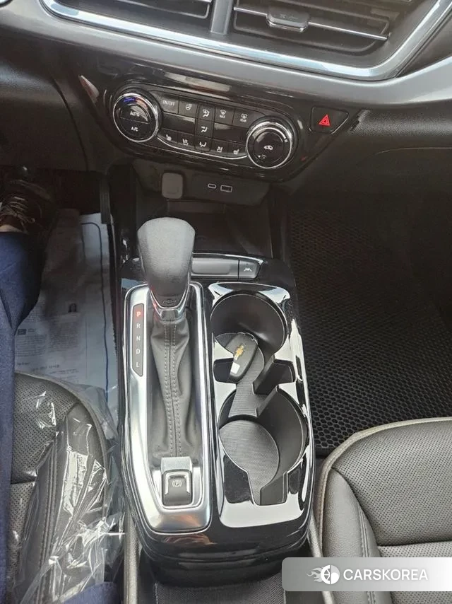 Chevrolet (GM Daewoo) Trax Crossover 2023 Белый из Кореи, фото 3