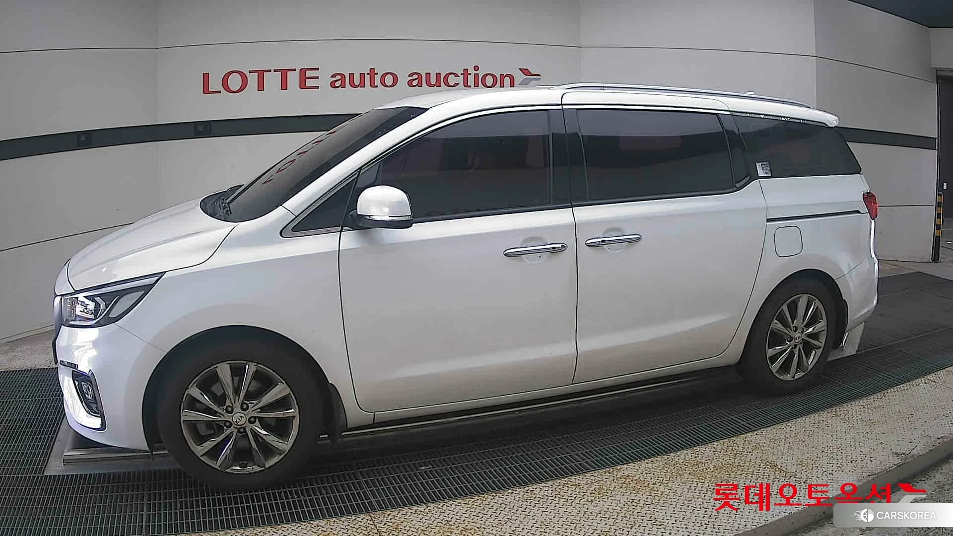 Kia Carnival 2019 Белый из Кореи, фото 3