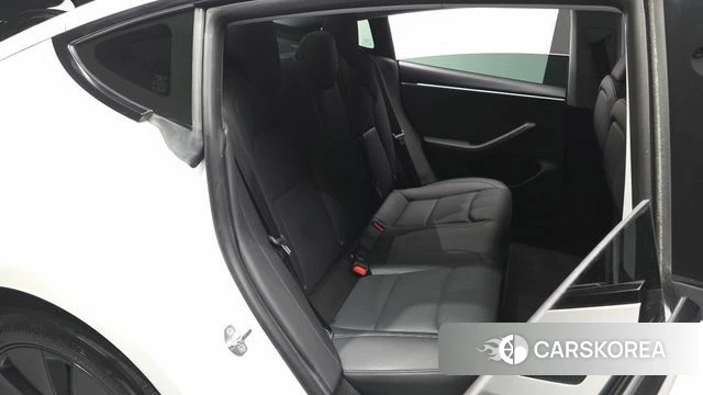 Tesla Model 3 2024 Белый из Кореи, фото 3